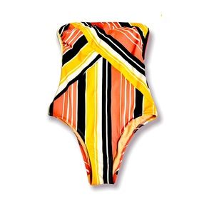 Beautiful swimsuit Size M